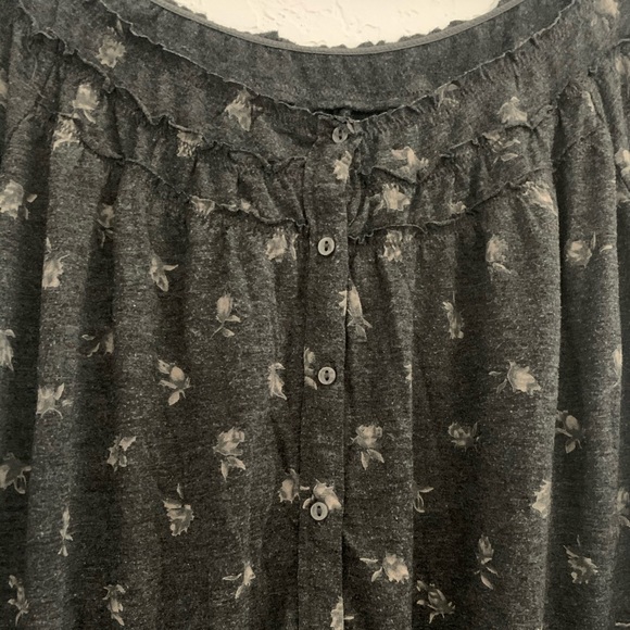 American Eagle Top - Picture 3 of 4